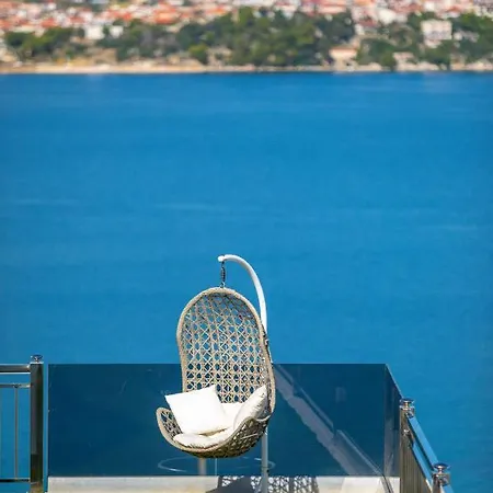 Helios Of Adria With Pool *