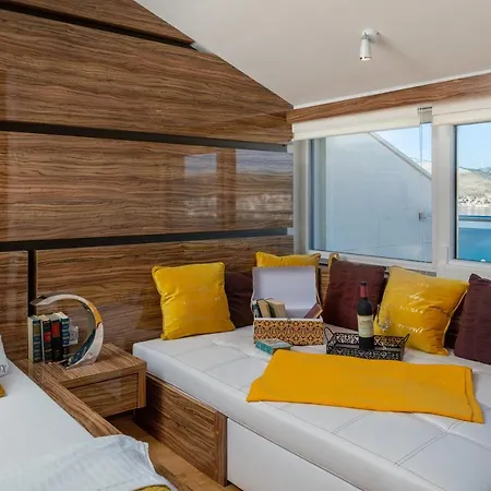 Helios Of Adria With Pool