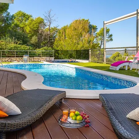 Helios Of Adria With Pool * 트로기르